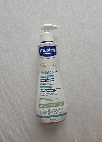 Mustela krem