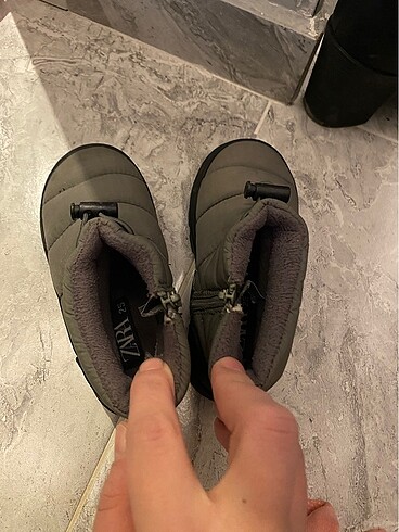 25 Beden Zara çocuk botu