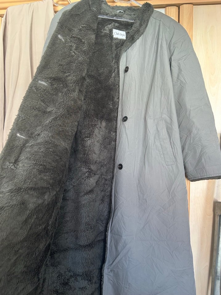 Düğmeli Gri Uzun Kaban - Görsel 2