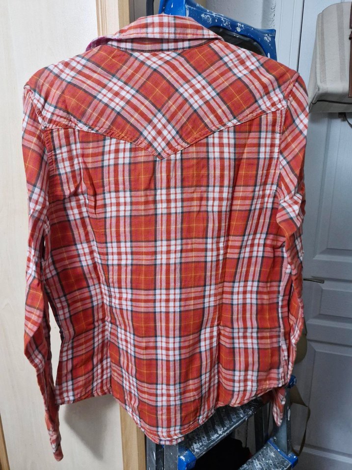 Düğmeli Çok Renkli Ekoseli Kadın Gömlek - Görsel 3