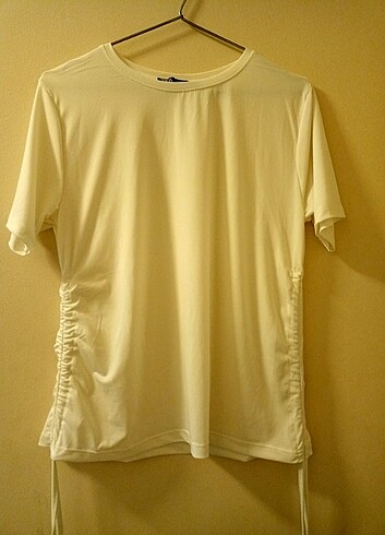 Büzgülü Basic T-shirt Beyaz