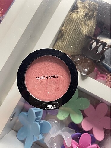 Wet n wild