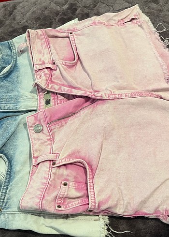 Pembe Bağlama Desenli Bol Kesim Mini Denim Şort - Görsel 2