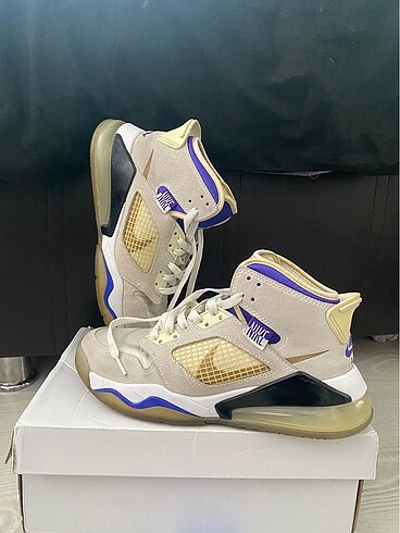 Jordan Mars 270