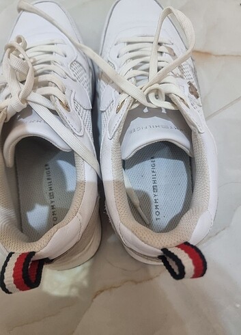 36 Beden beyaz Renk Orjinal tommy hilfiger