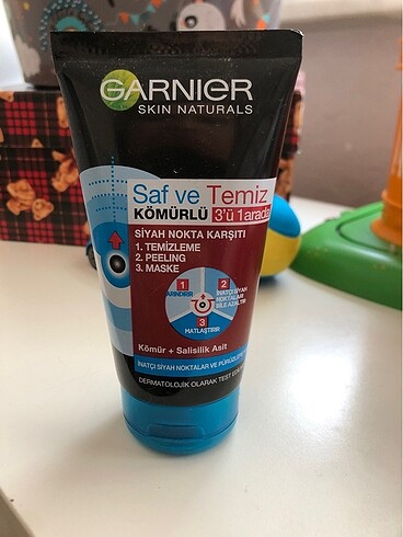 Garnier Garnier yüz temizleme peeling maske