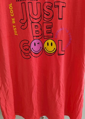 Renkli Baskılı Kırmızı Kadın Tişört - Görsel 4