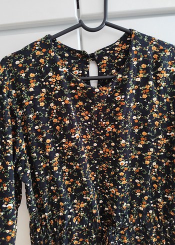 Düğmeli, V Yakalı, Bağcıklı Bohem Bluz - Görsel 4