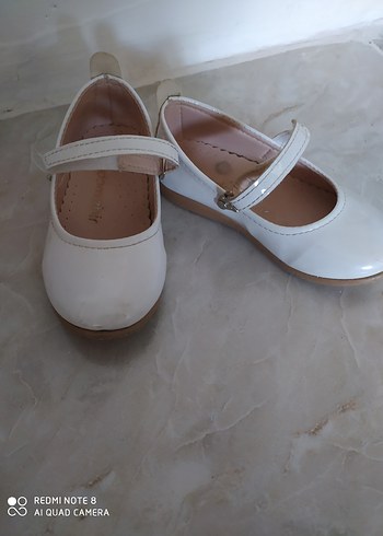 Kız Çocuk Beyaz Tokalı Babet - Görsel 4