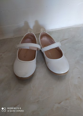 Kız Çocuk Beyaz Tokalı Babet - Görsel 2