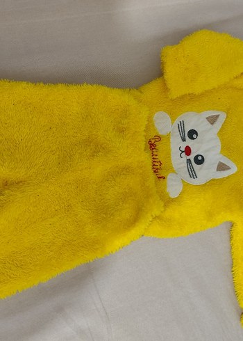 Sarı Kürklü Nakışlı Kedi Kıyafeti - Görsel 2