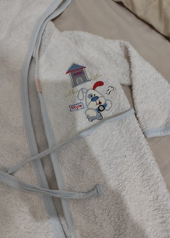 Nakışlı Erkek Çocuk Bornozu Beyaz - Görsel 4