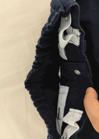 Erkek Çocuk Koyu Mavi Düğmeli Denim Şort - Görsel 3