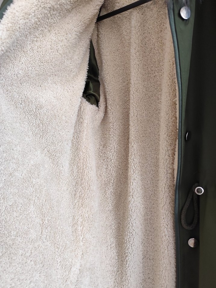 Kürk Detaylı Uzun Kadın Mont - Görsel 3