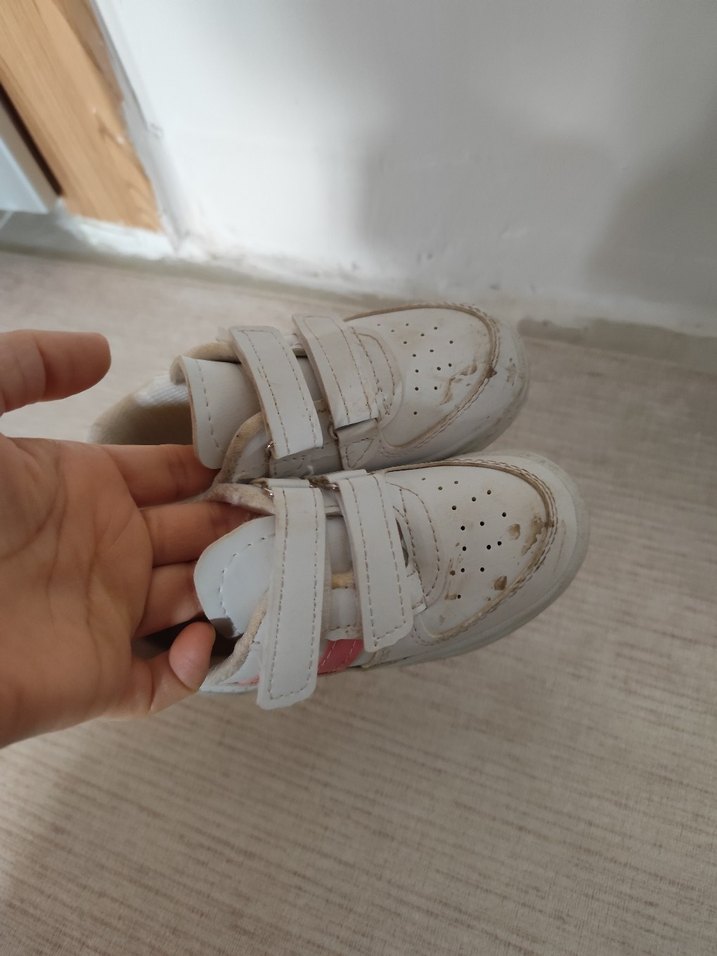 Kız Çocuk Beyaz Cırt Cırtlı Spor Ayakkabı - Görsel 2