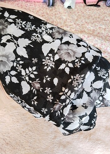 ÇİÇEK DESENLİ ŞAL  - Görsel 5