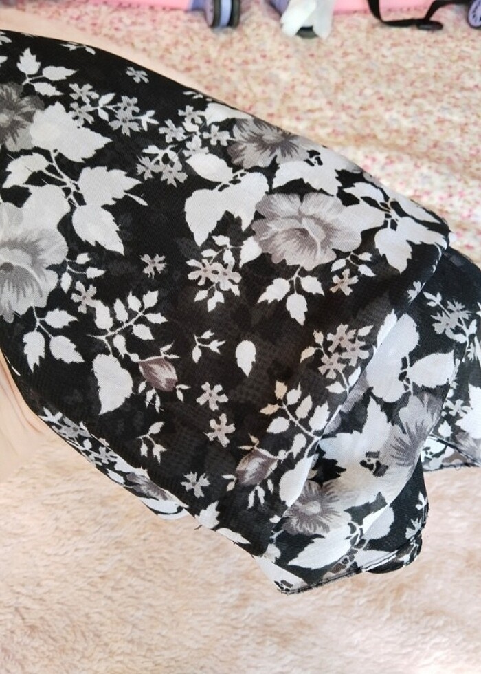 ÇİÇEK DESENLİ ŞAL  - Görsel 5