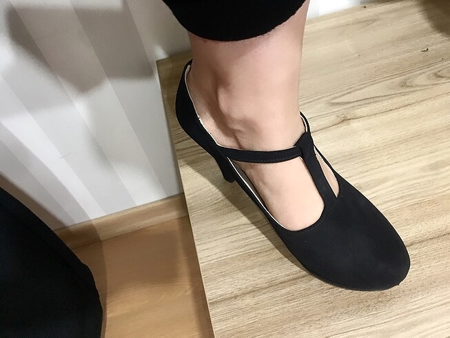 38 Beden siyah Renk Siyah Bantlı Topuklu Ayakkabı