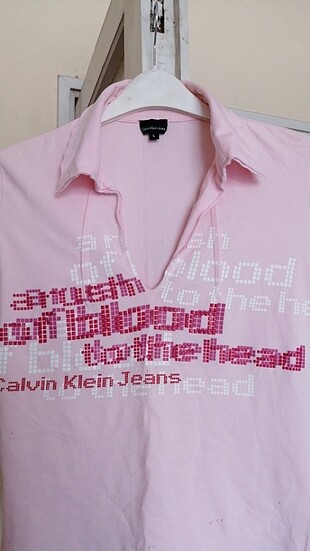 Calvin Klein Pembe 