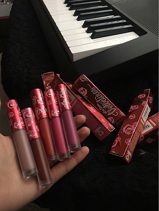 Lime crime mat ruj