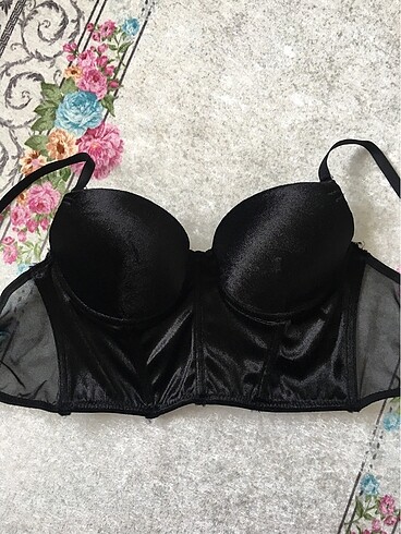 Victoria s Secret Kadife Push Up Büstiyer