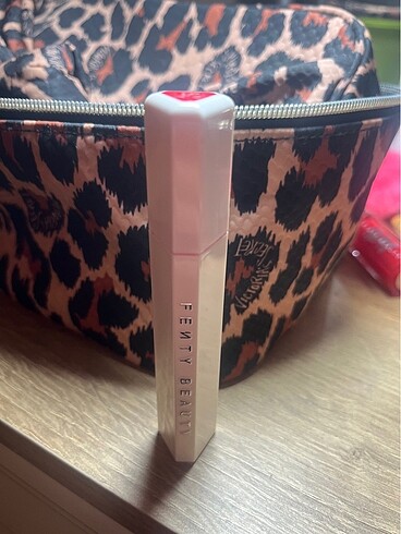 Fenty lip tint