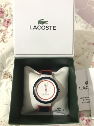 Lacoste kol saati