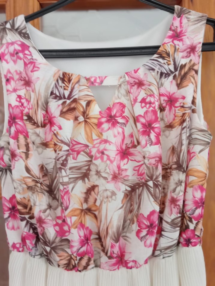 Beyaz Çiçek Desenli mini etek - Görsel 2