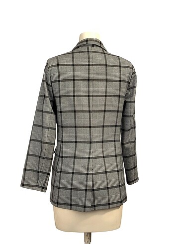 38 Beden Koton Blazer %70 İndirimli.