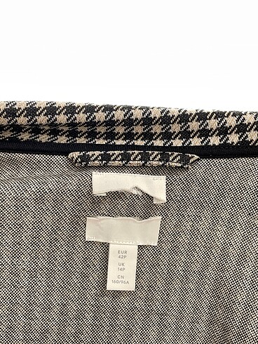 42 Beden çeşitli Renk H&M Blazer %70 İndirimli.