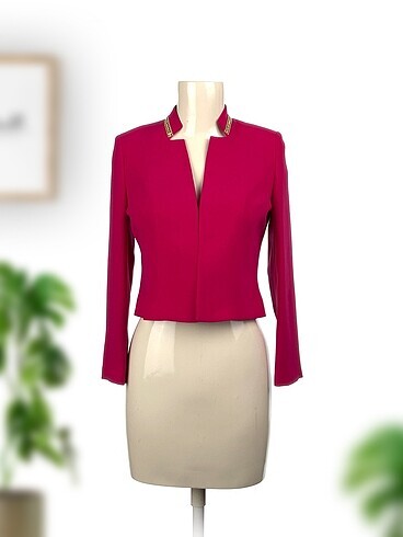 Diğer Blazer %70 İndirimli.
