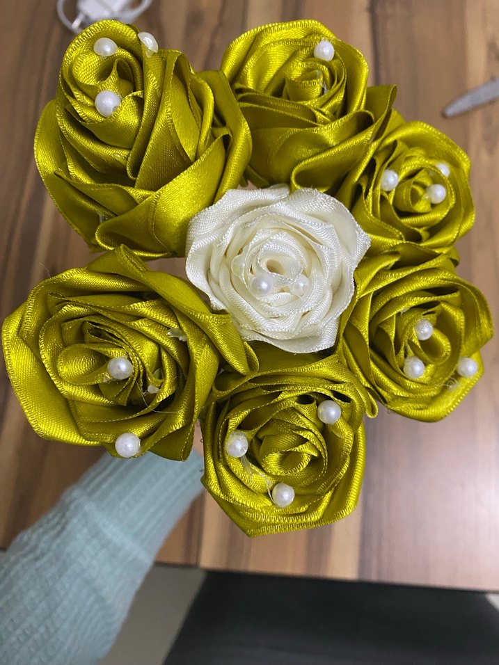 Sarı ve Beyaz Kurdele el yapımı - Görsel 4