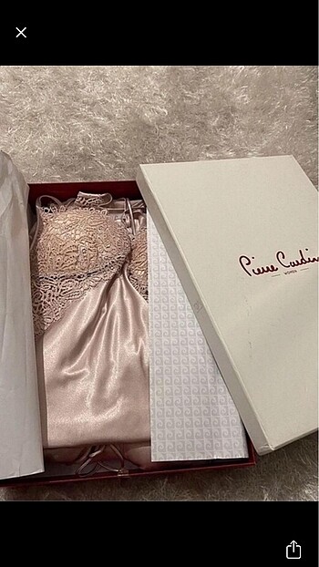 Pierre Cardin model saten gecelik