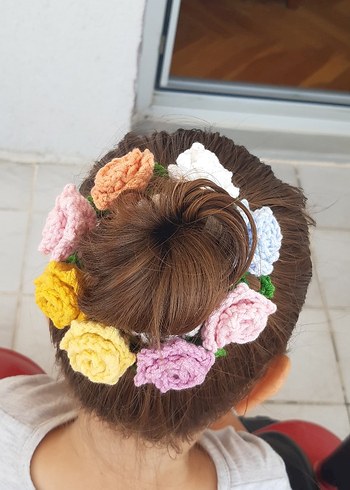 Çiçek Desenli Örgü Renkli Çocuk Saç Tokası - Görsel 3