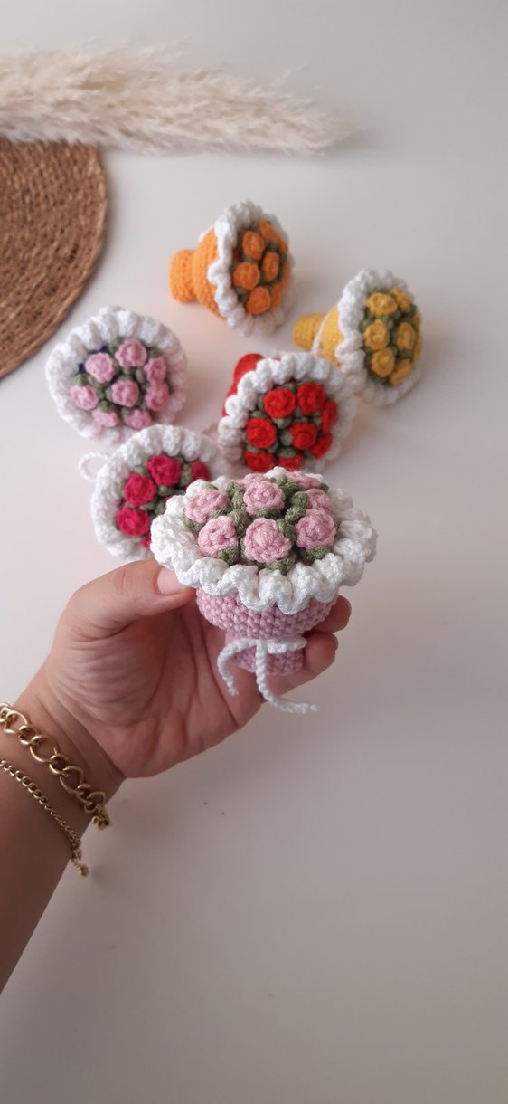 Renkli Çiçek Buketi Örgü anahtarlik - Görsel 3