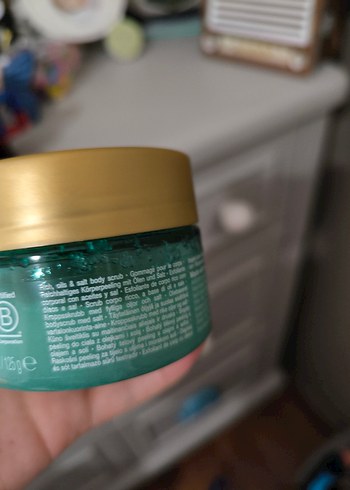 The Ritual of Karma Yumuşatıcı Vücut Peelingi - Görsel 2