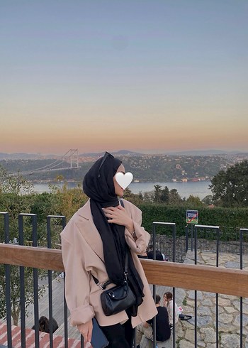 Drapeli Yüksek Yakalı Kadın Camel Ceket