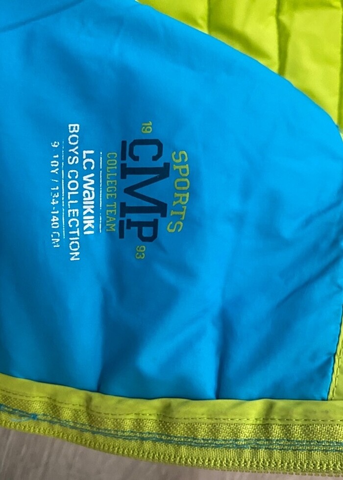 LCW şişme yelek - Görsel 3