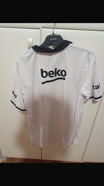 Adidas Beşiktaş forması