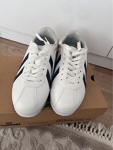 Hummel 36 numara spor ayakkabı