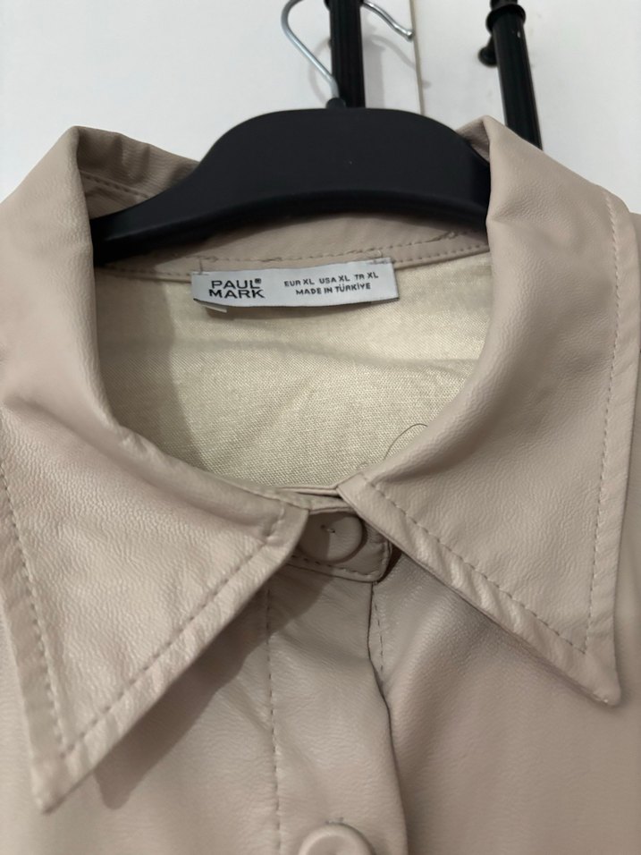 Düğmeli Bej Deri Kadın Gömlek - Görsel 3