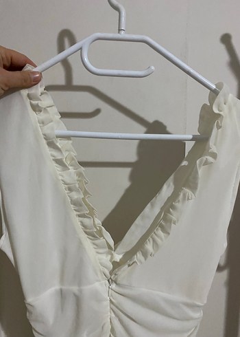 Beyaz Drapeli V Yaka Midi Elbise - Görsel 4