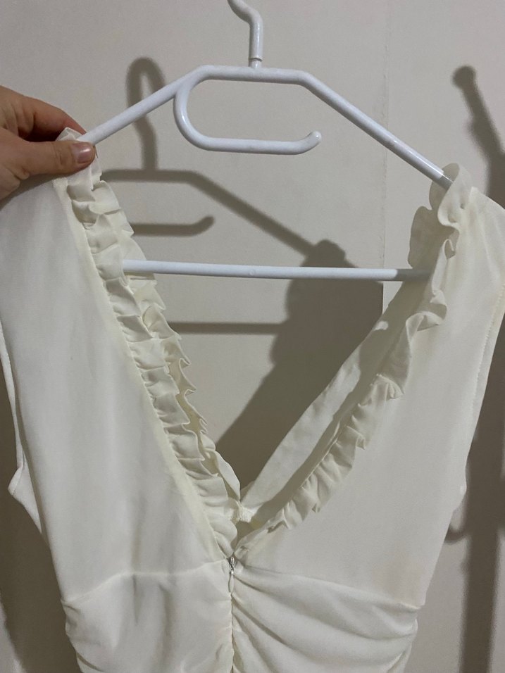 Beyaz Drapeli V Yaka Midi Elbise - Görsel 4