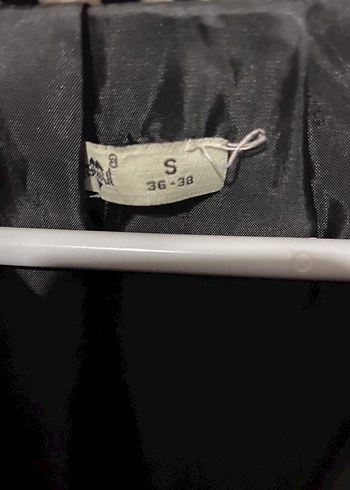 Kadın Beyaz Zebra Desenli Kapüşonlu Mont - Görsel 4