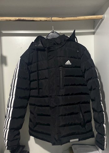 Adidas Siyah Kapusonlu Sisme Mont