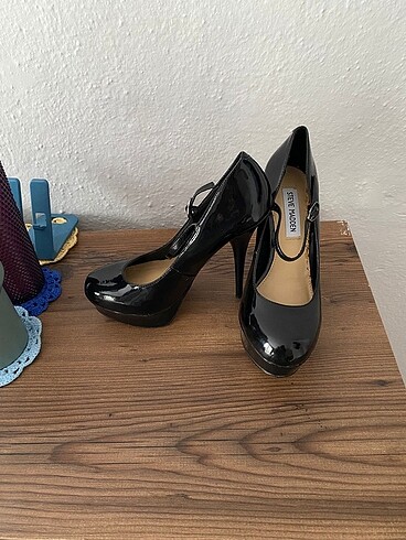Steve Madden Rugan topuklu ayakkabı