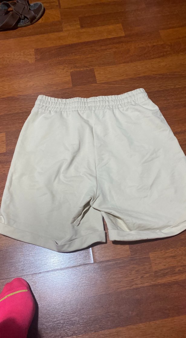 Bej Kadın Mini Rahat Kesim Şort penye kumaştır 
XS beden - Görsel 4