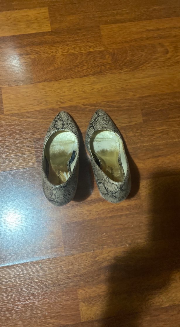 Kahverengi Yılan Desenli ince Topuklu Stiletto
36 numara - Görsel 5