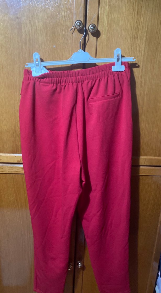 Kemerli Kırmızı Kadın Rahat Pantolon M/ beden
Etiketi üzerinde - Görsel 4