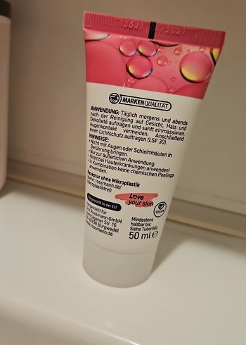 Isana Seramidli ve Panthenollü El Kremi - Görsel 4